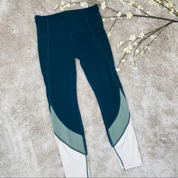 ATHLETA color block 7/8 leggings - Picture 11 of 11